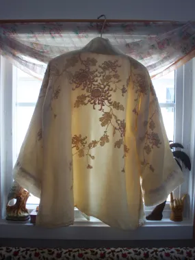 1920s Embroidered Chrysanthemum Silk Bell Sleeve Kimono