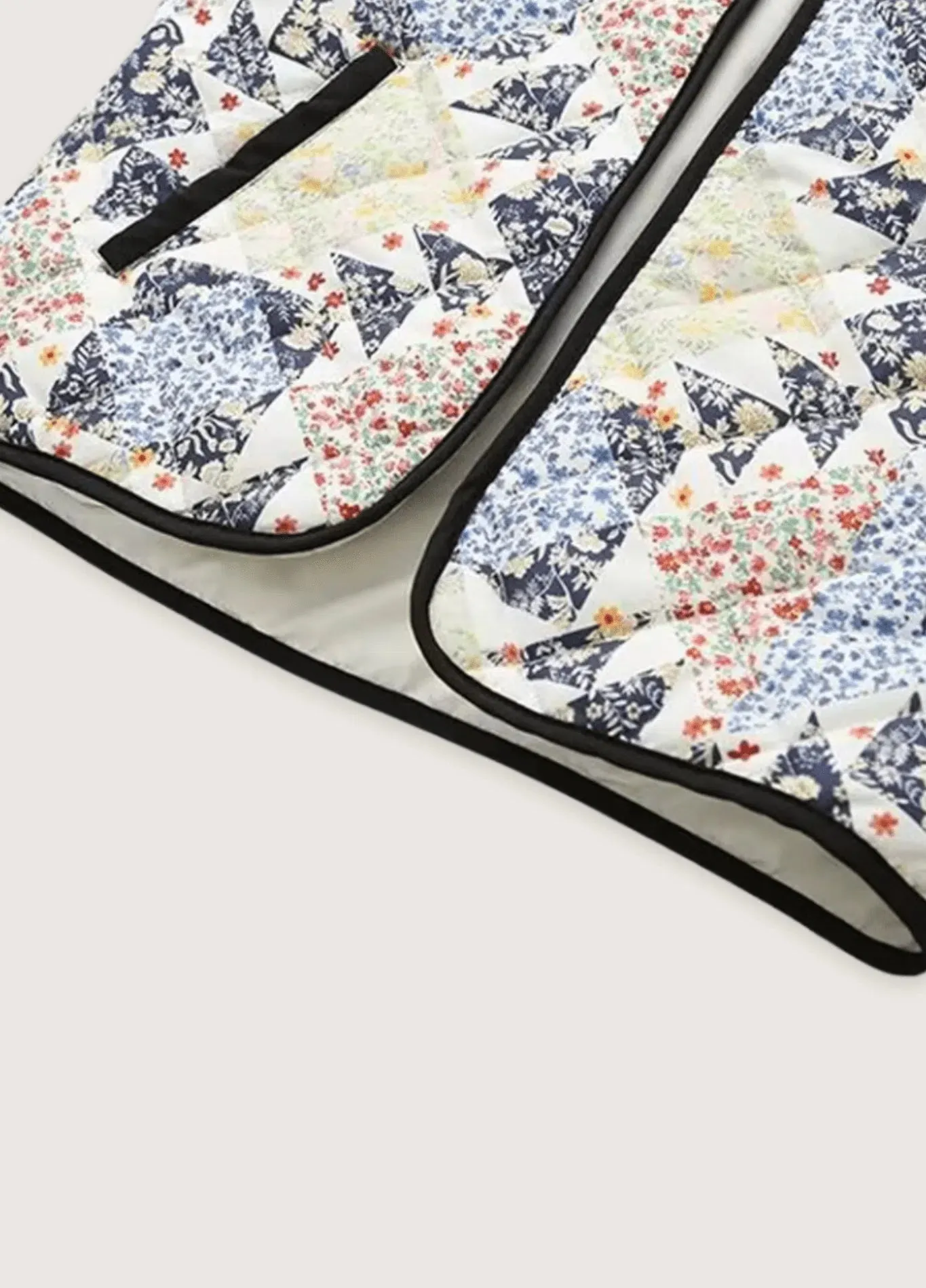 Bellarosa – Patchwork floral prints – Quilted kimono