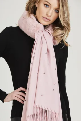 Faux Fur Wrapped Pearl Scarf